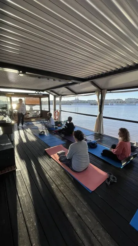 festival yoga