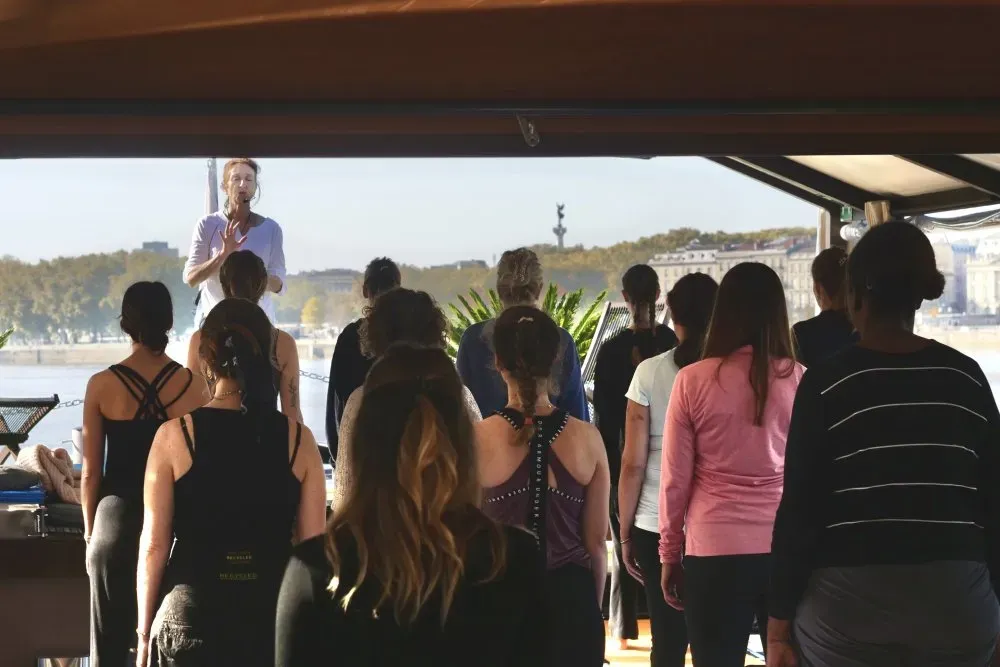 yoga sur le pont